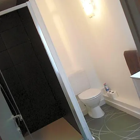 La Fayette Hotel 2*